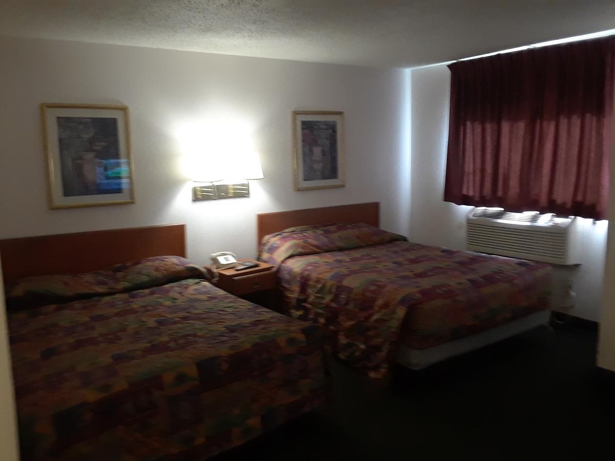 Intown Suites Houston Intercontinental Eksteriør billede