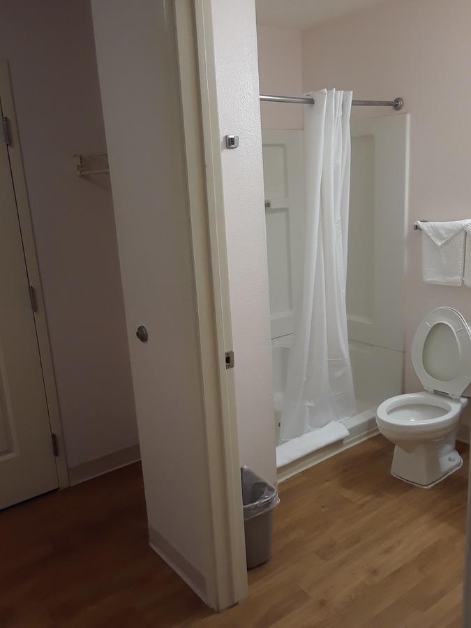 Intown Suites Houston Intercontinental Eksteriør billede