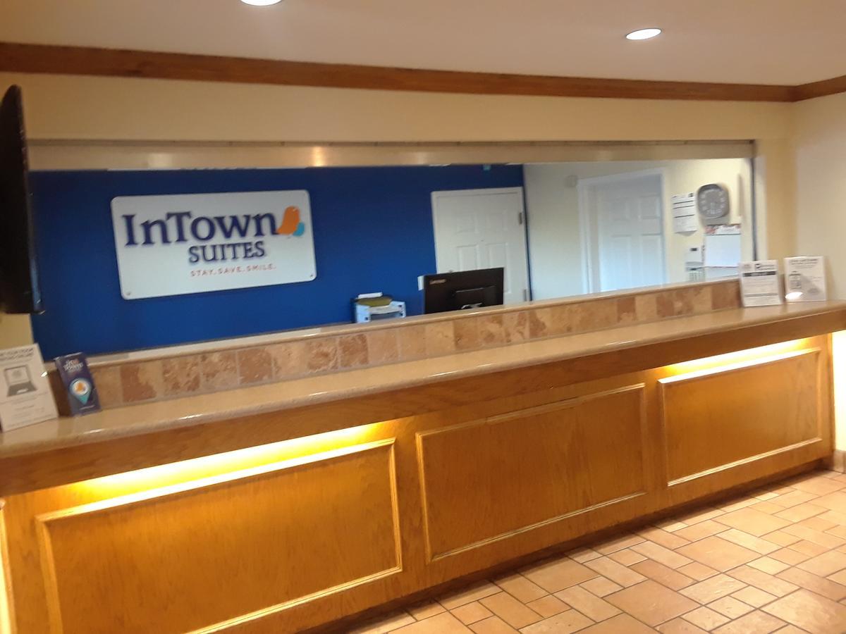 Intown Suites Houston Intercontinental Eksteriør billede