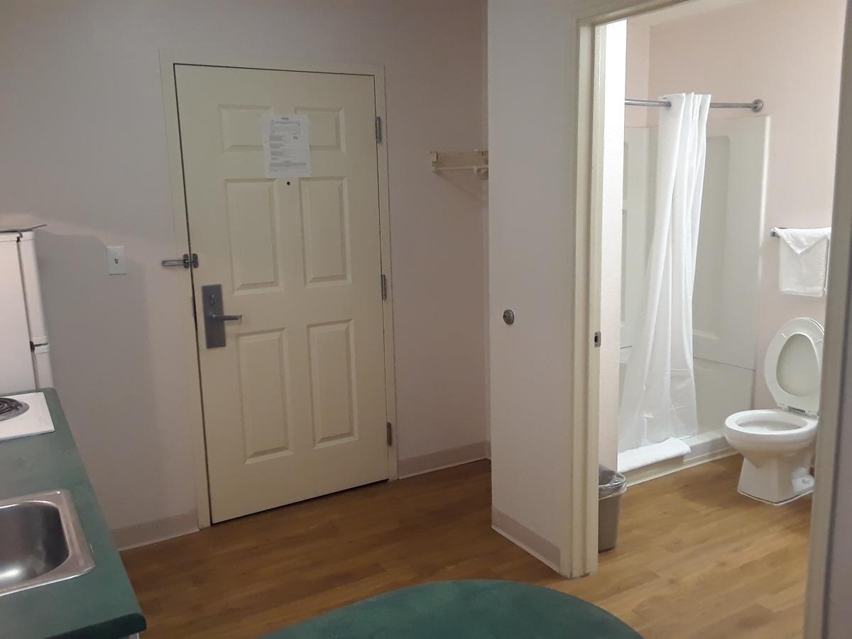Intown Suites Houston Intercontinental Eksteriør billede