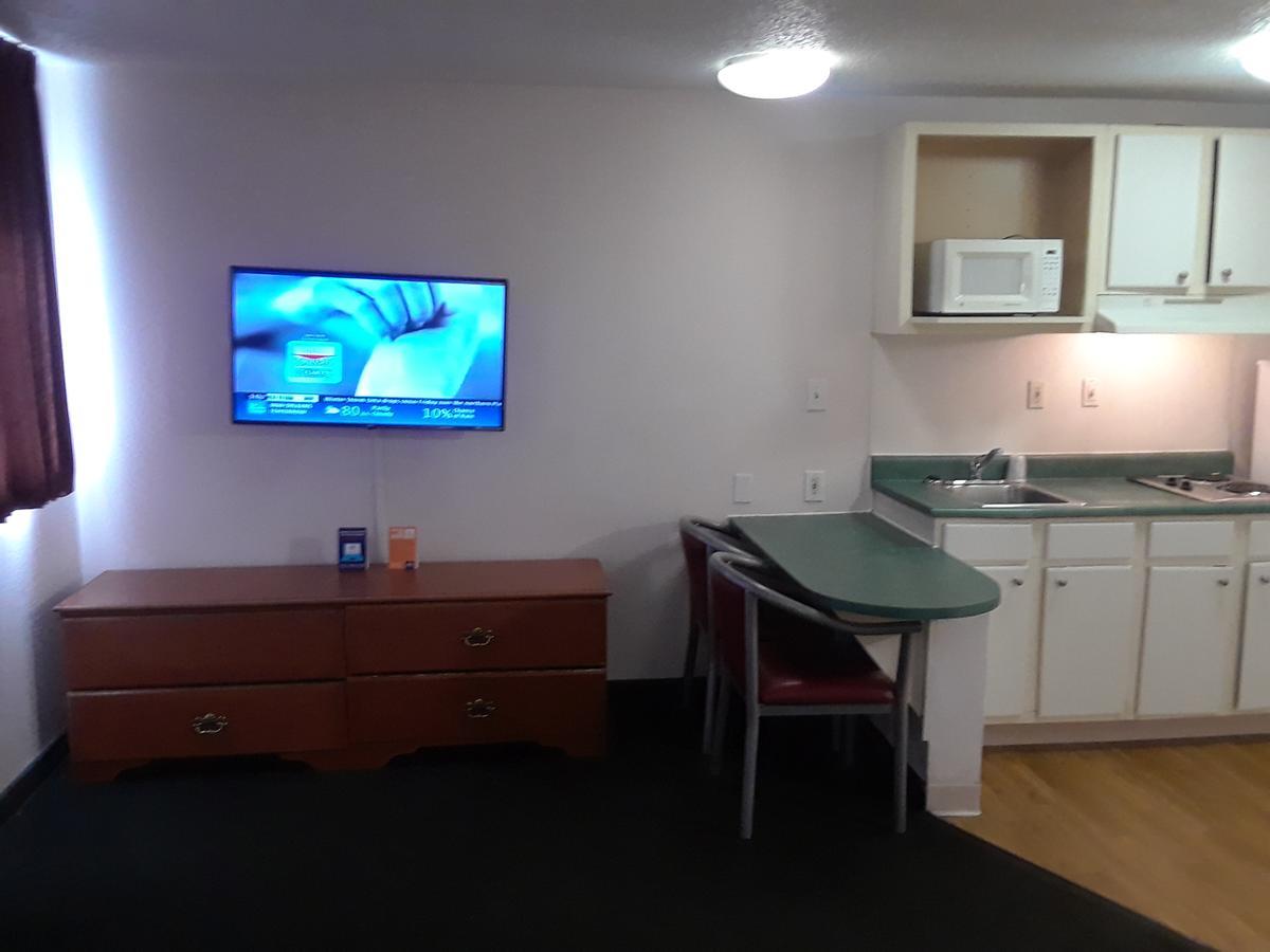 Intown Suites Houston Intercontinental Eksteriør billede